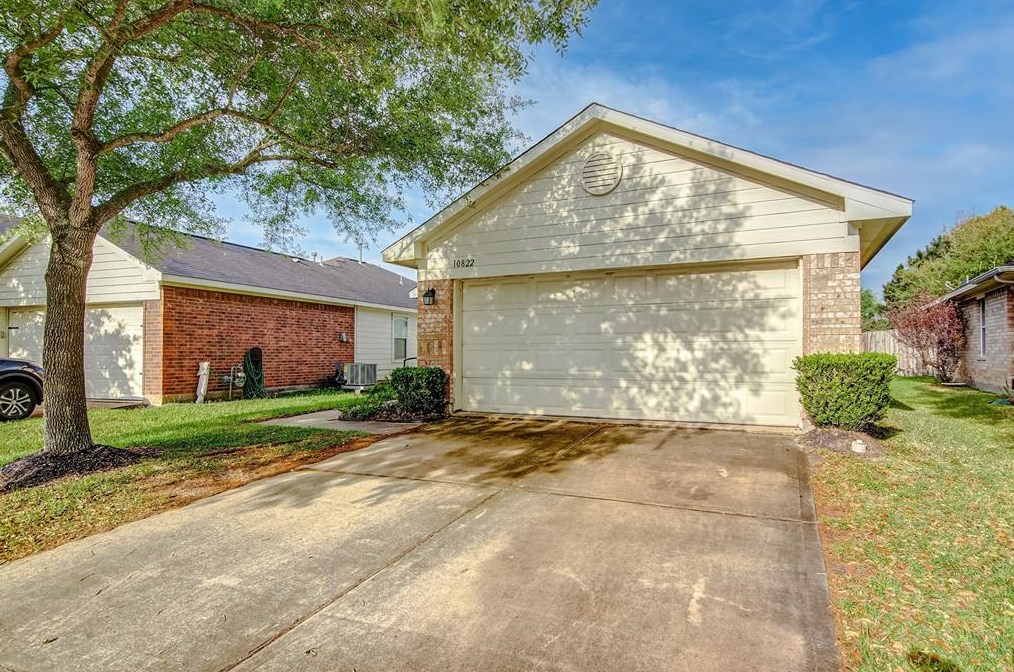 10822 Cane Grove Ln, Houston, TX 77075