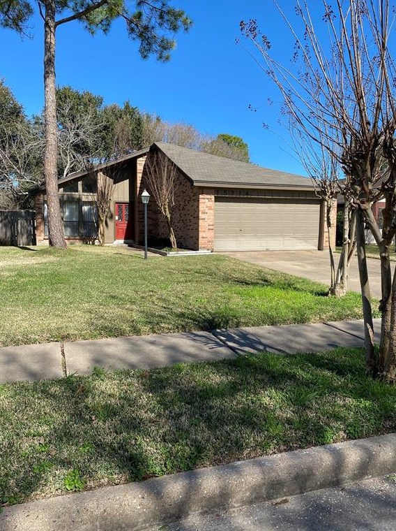 15214 Loma Paseo Dr, Houston, TX 77083