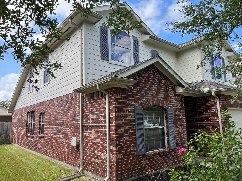 15922 Sonoma Park Dr, Houston, TX 77049