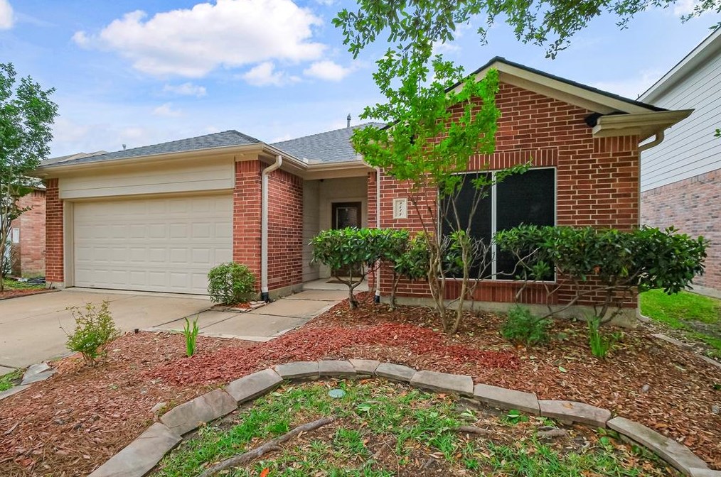 9515 Curry Landing Dr, Houston, TX 77095-7235
