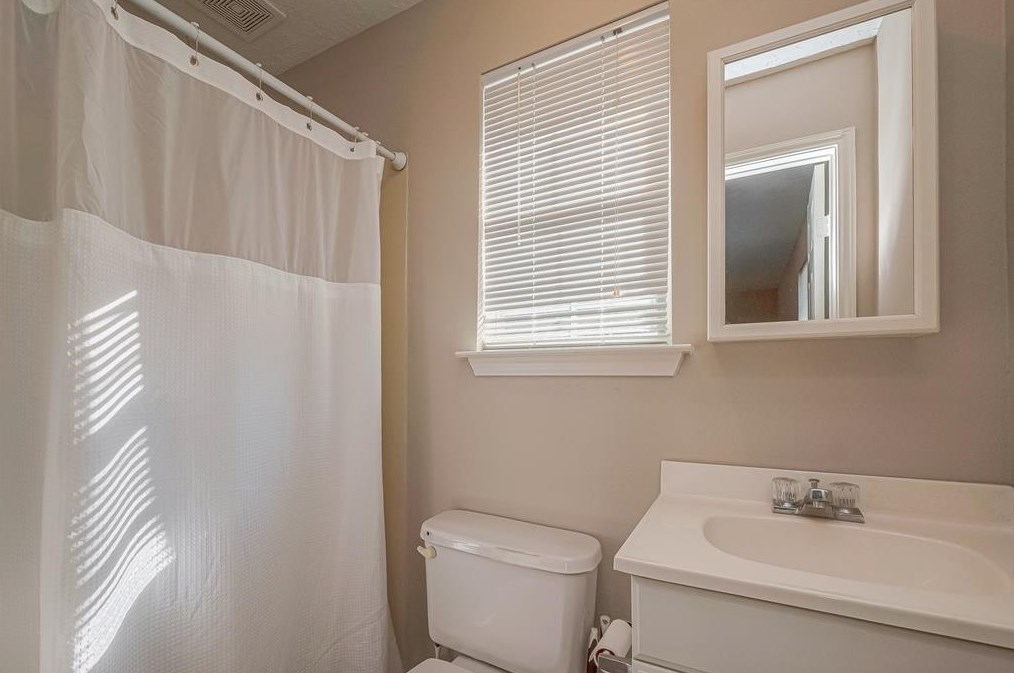 17027 Cross Spg Dr, Houston TX  77095-4709 exterior