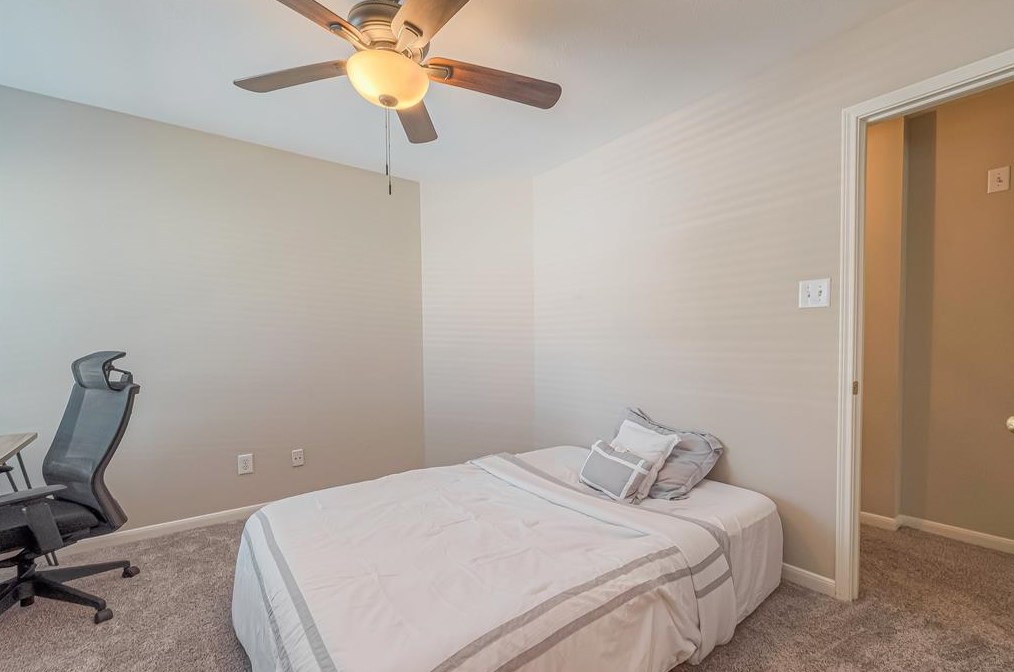 17027 Cross Spg Dr, Houston TX  77095-4709 exterior