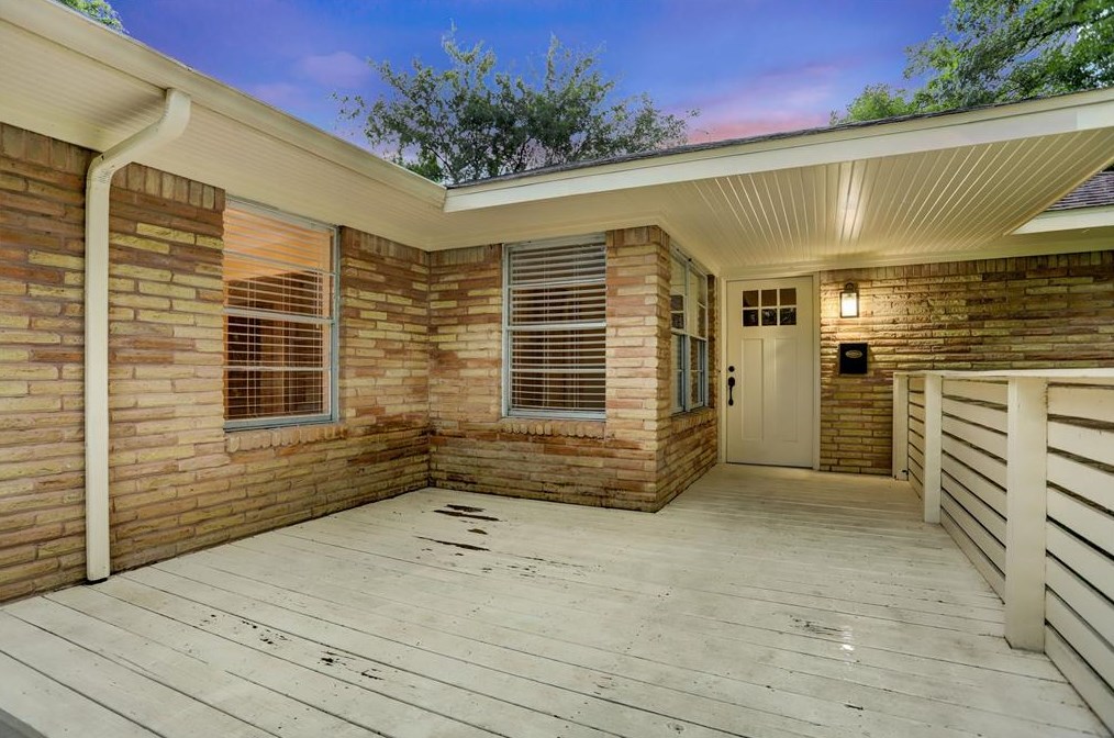 4834 Knickerbocker St, Houston, TX 77035-3428