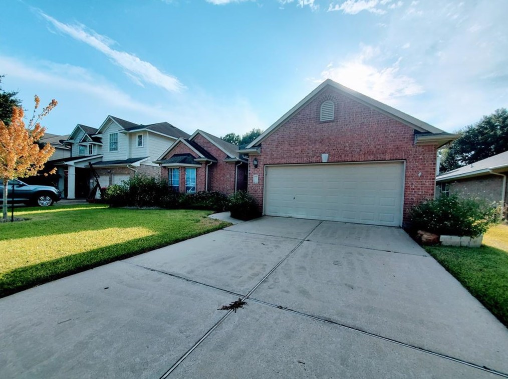 8414 Manassas Ln, Houston, TX 77083