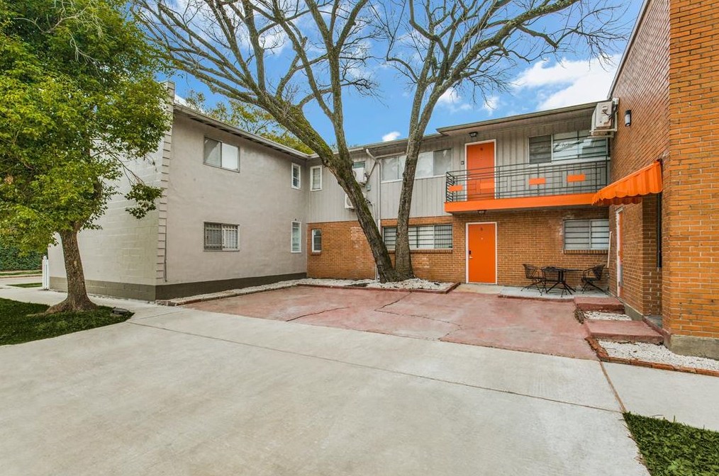 4202 Stanford St, Houston, TX 77006-5531