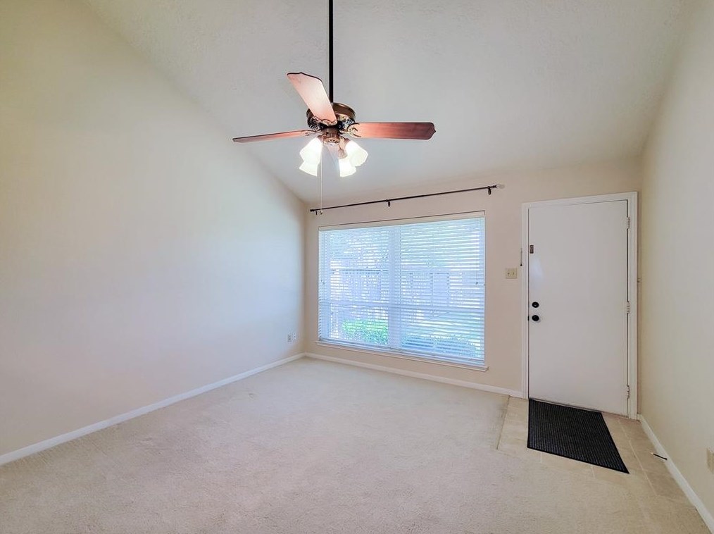 11813 Southlake Dr, Houston TX  77077-6762 exterior