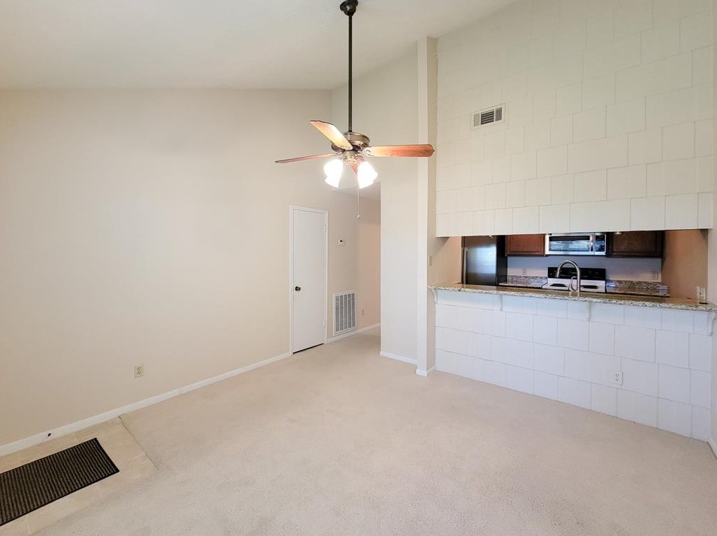 11813 Southlake Dr, Houston TX  77077-6762 exterior