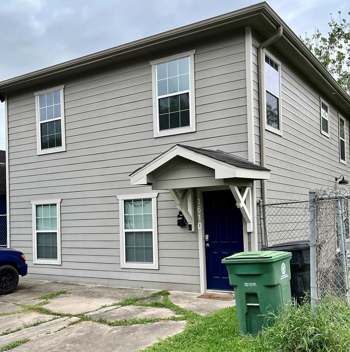 1610 Sunnyland St #a, Houston, TX 77023