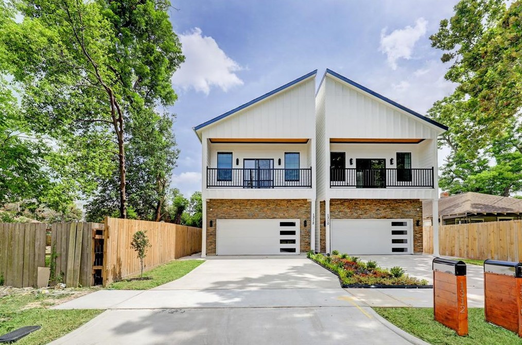 1310 28th St, Houston, TX 77009-1233