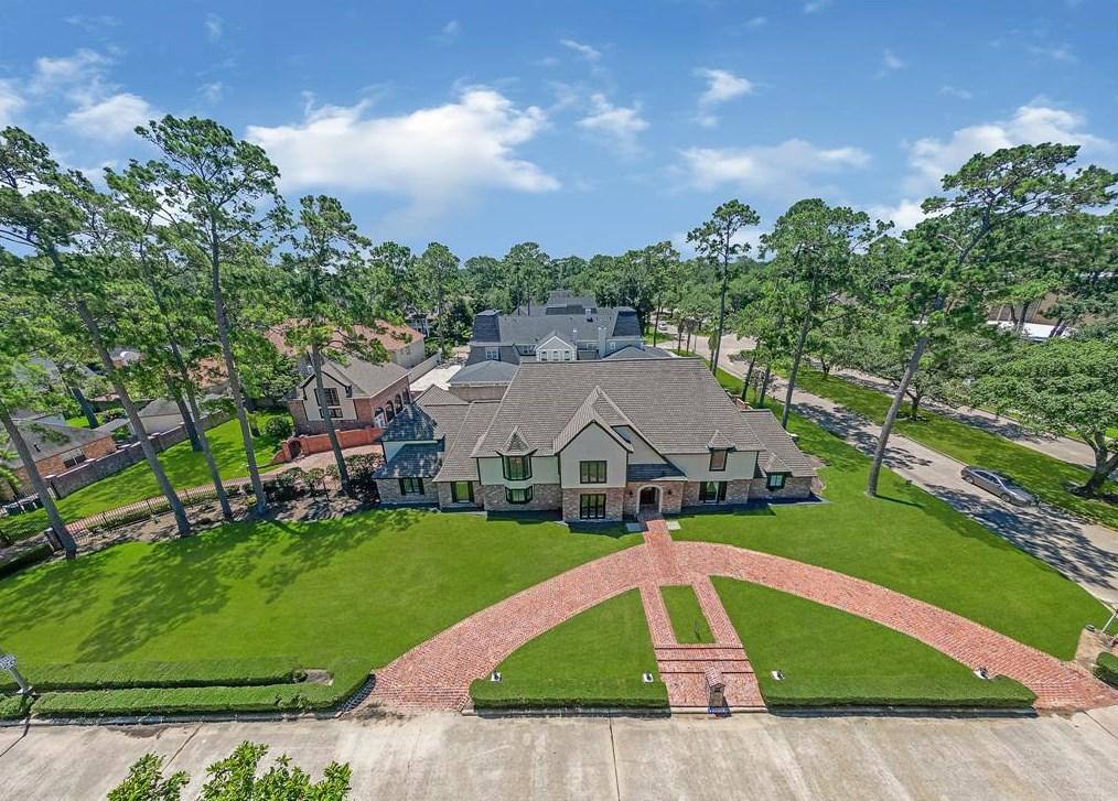 5623 Foresthaven Dr, Houston, TX 77066