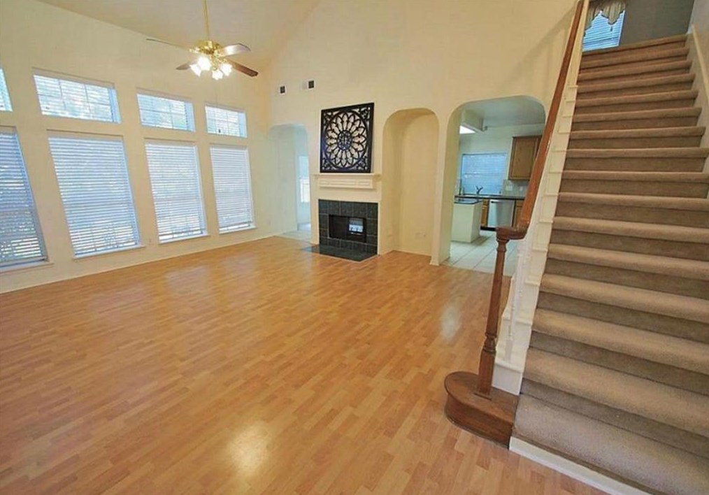 946 Legend Spring Dr, Katy TX  77494-3505 exterior