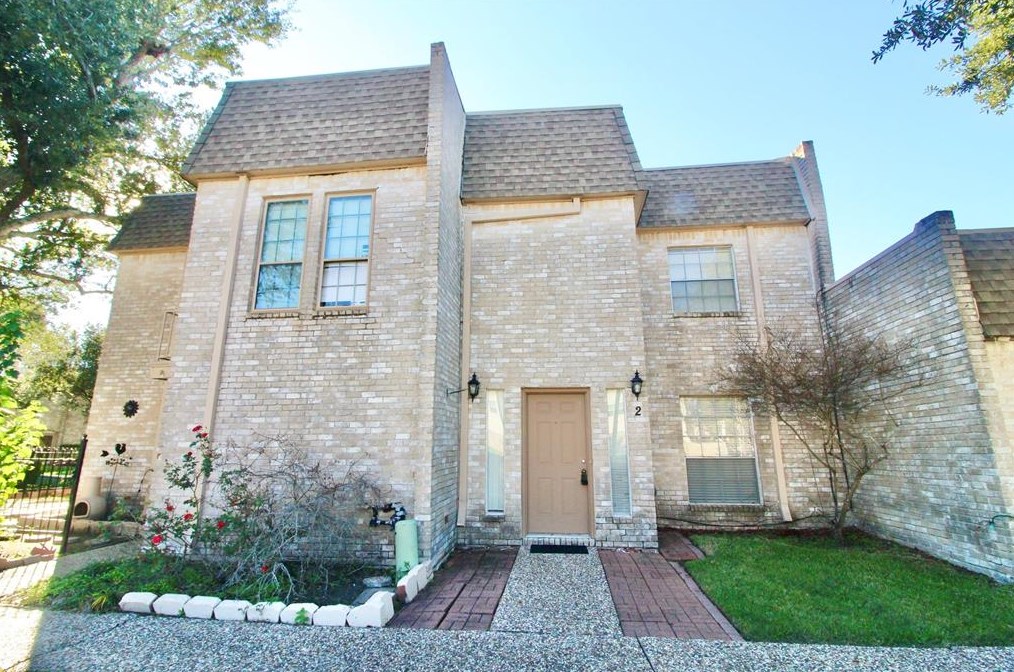 2 River Creek Way, Sugar Land, TX 77478