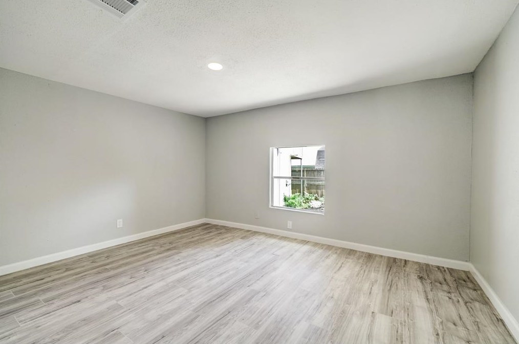 3503 Cedar Hl Ln, Houston TX  77093-2627 exterior