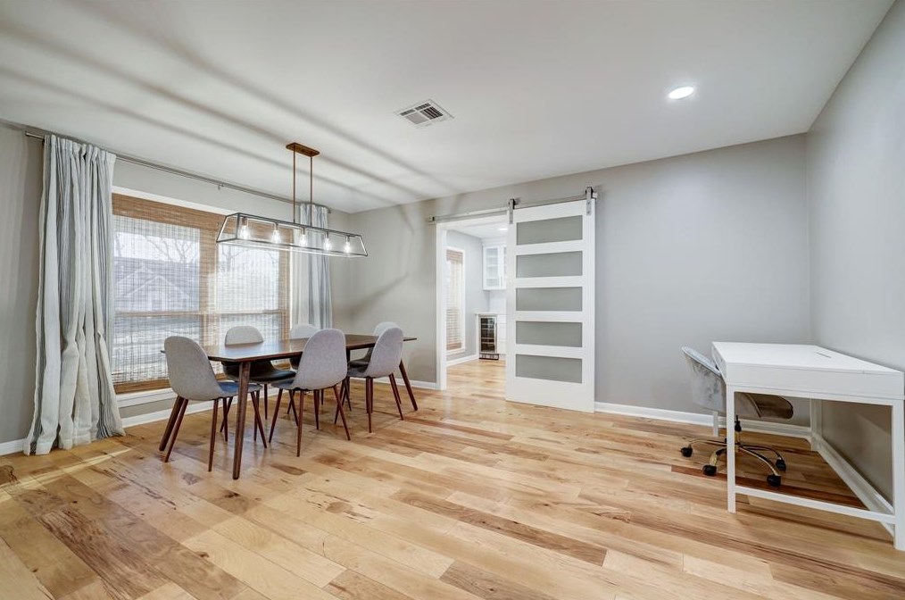 978 Chamboard Ln, Houston TX  77018-3200 exterior