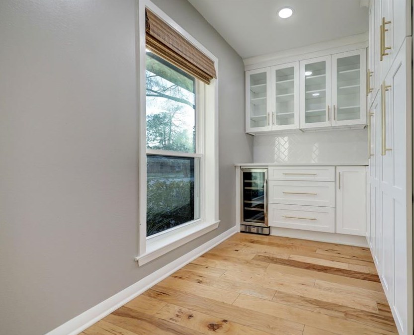 978 Chamboard Ln, Houston TX  77018-3200 exterior