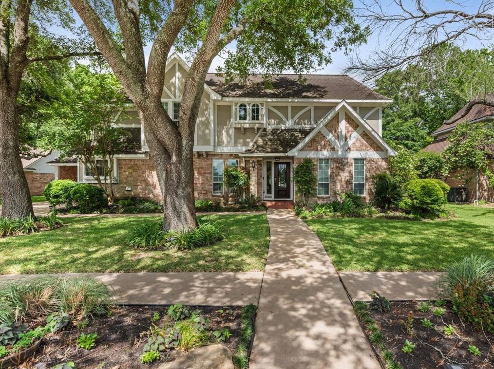 3530 Creek Club Dr, Missouri City, TX 77459-4102