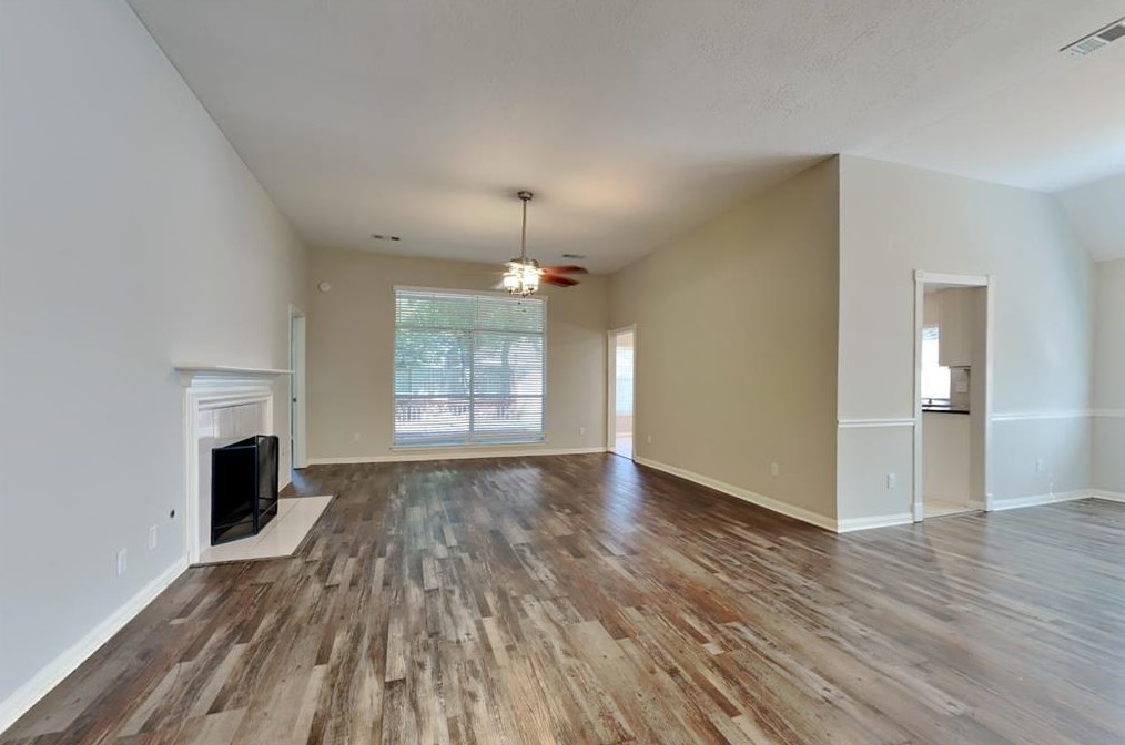 9331 Charter Pine St, Houston, TX 77070
