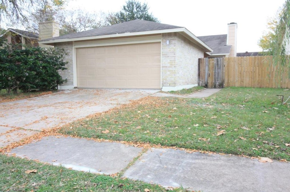 6338 Glenhagen Dr, Houston, TX 77084-1624