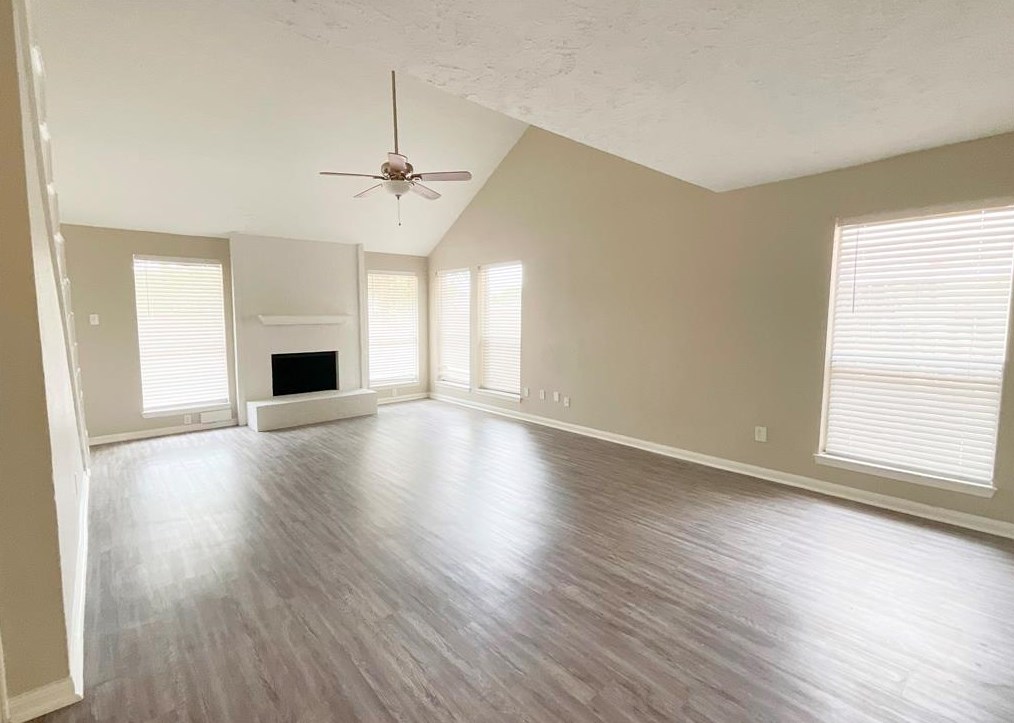 3643 Storm Creek Dr, Houston TX  77088-8013 exterior
