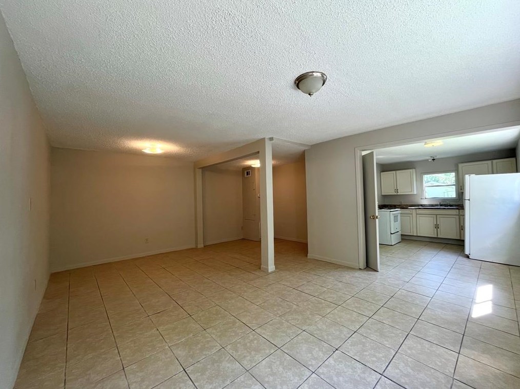 2207 Avenue C, Bay City, TX 77414