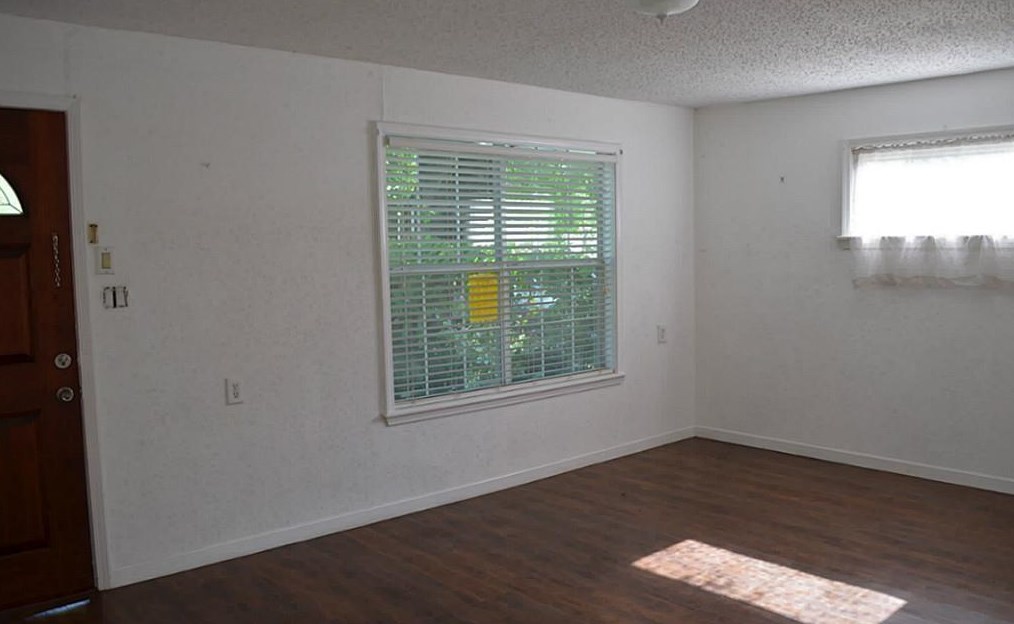 8443 Blankenship Dr, Houston, TX 77080-3603