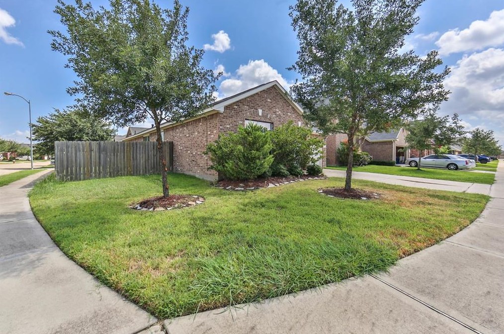 24522 Hikers Bend Dr, Katy, TX 77493