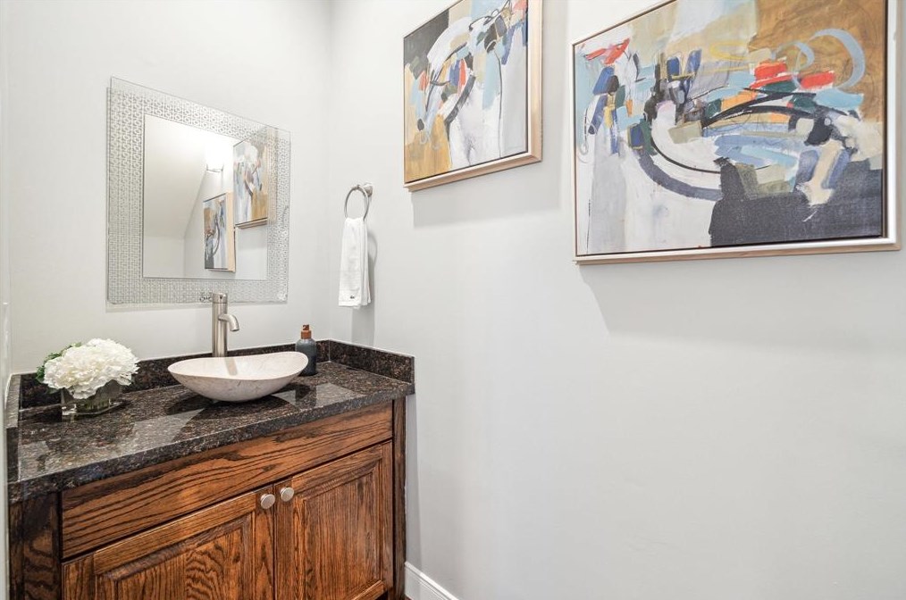 4033 Coleridge St, Houston TX  77005-2725 exterior