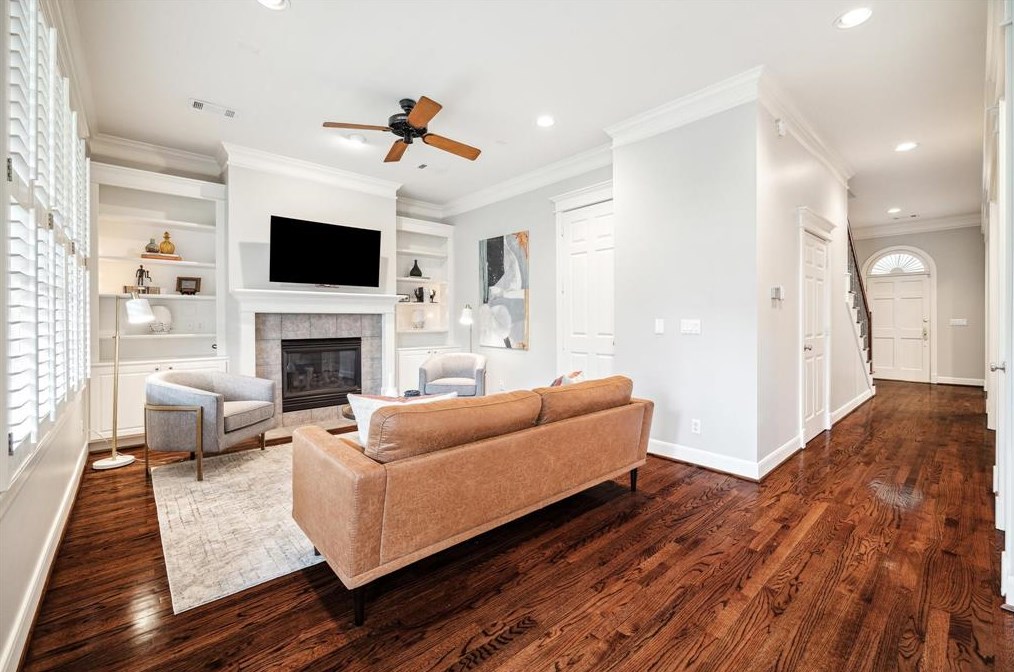 4033 Coleridge St, Houston TX  77005-2725 exterior