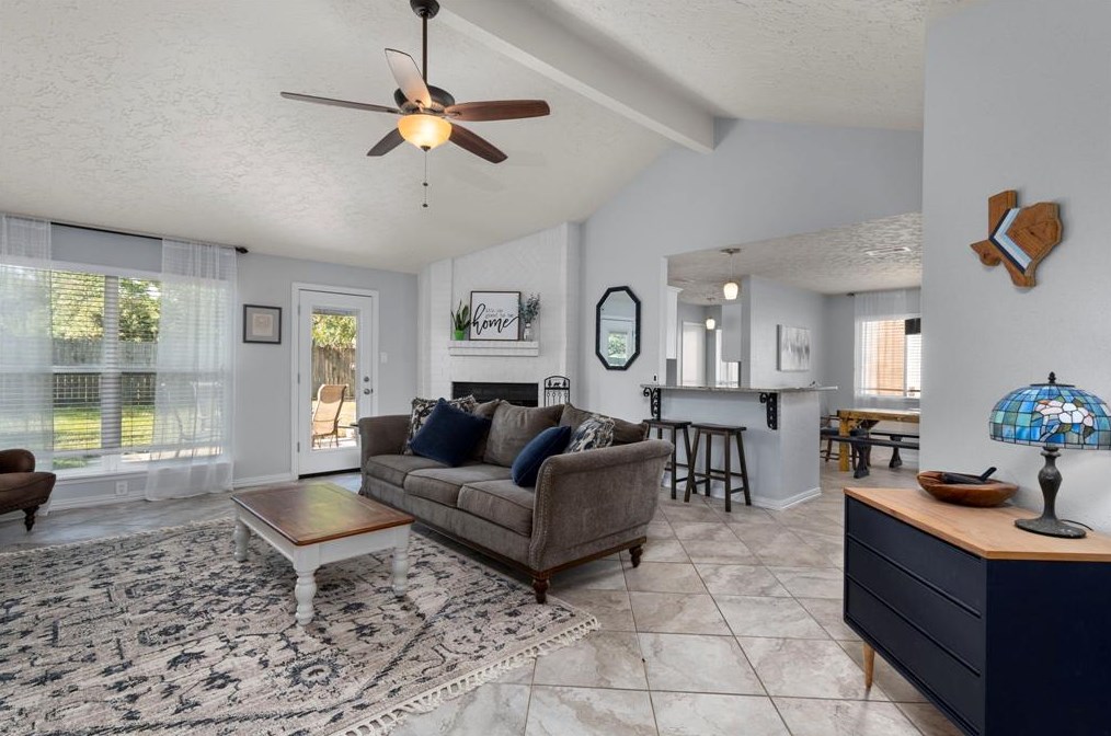 4907 Larksong Ln, Spring, TX 77388-3836