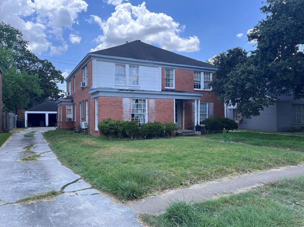 6644 Lawndale St, Houston, TX 77023-2423