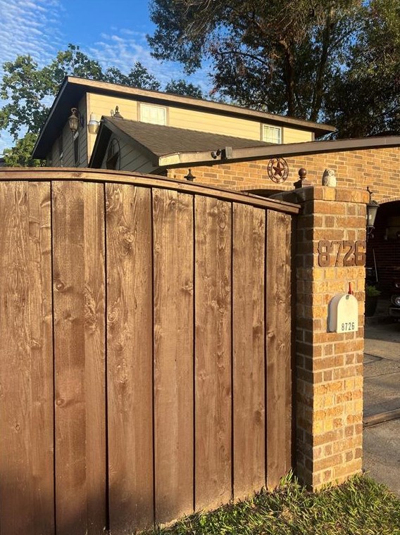 8726 Barker Dr, Houston, TX 77044-1139