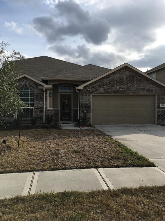 2223 Oak Rise Dr, Conroe, TX 77304