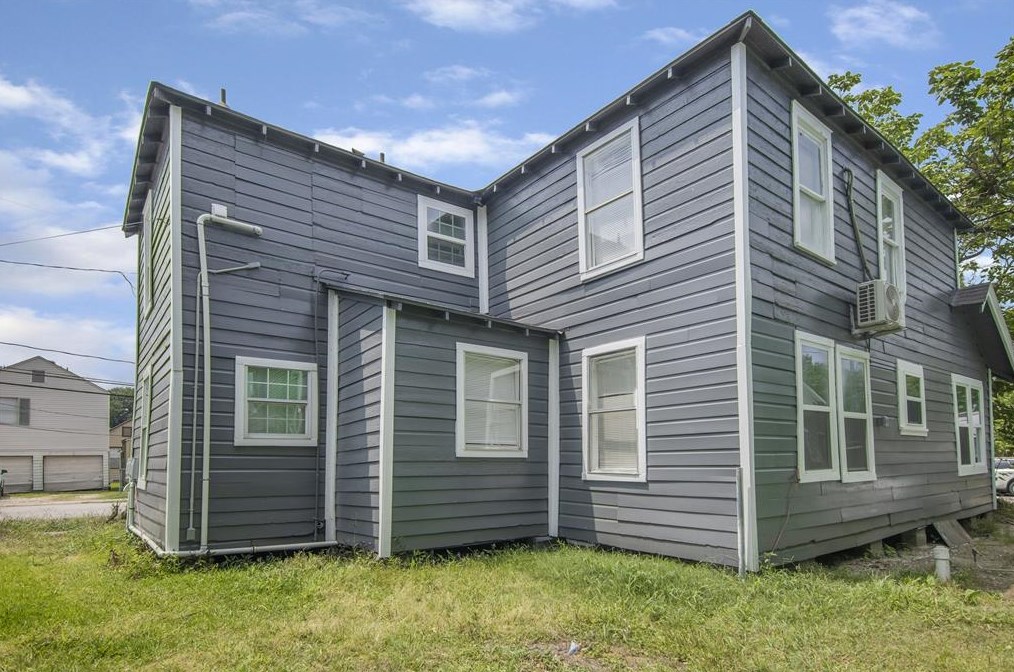 1401 Collier St, Houston TX  77023-2016 exterior