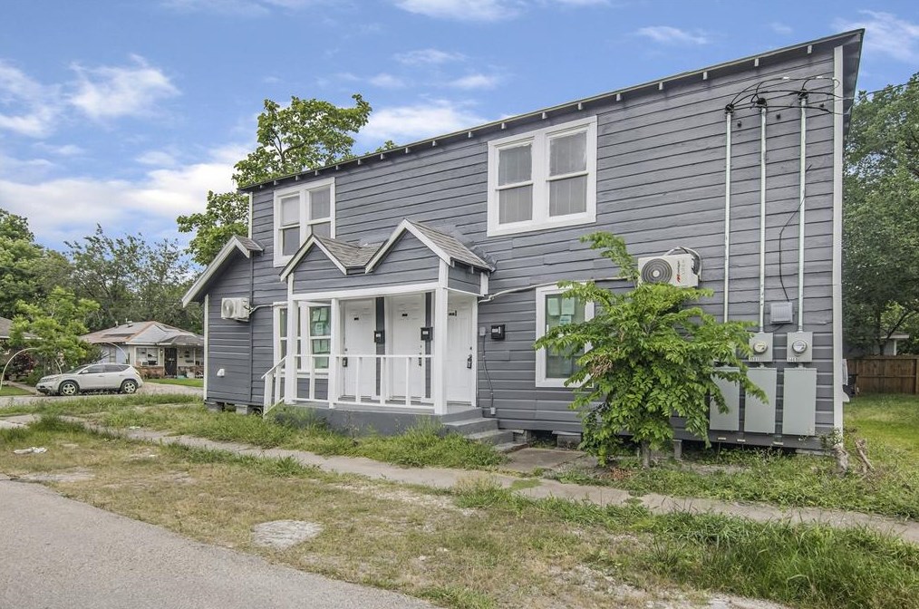 1401 Collier St, Houston TX  77023-2016 exterior