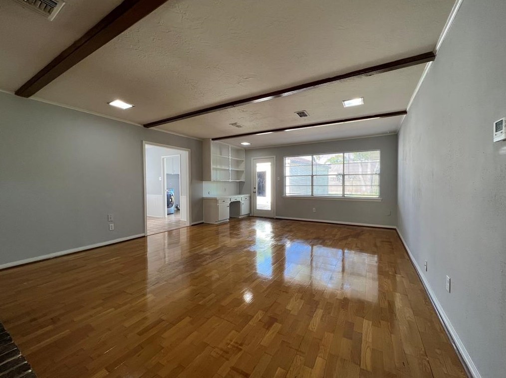 9206 Sharpview Dr, Houston, TX 77036