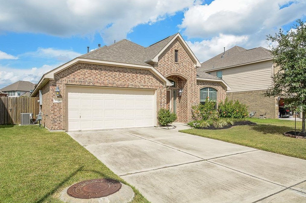 5518 Brookway Willow Dr, Spring, TX 77379
