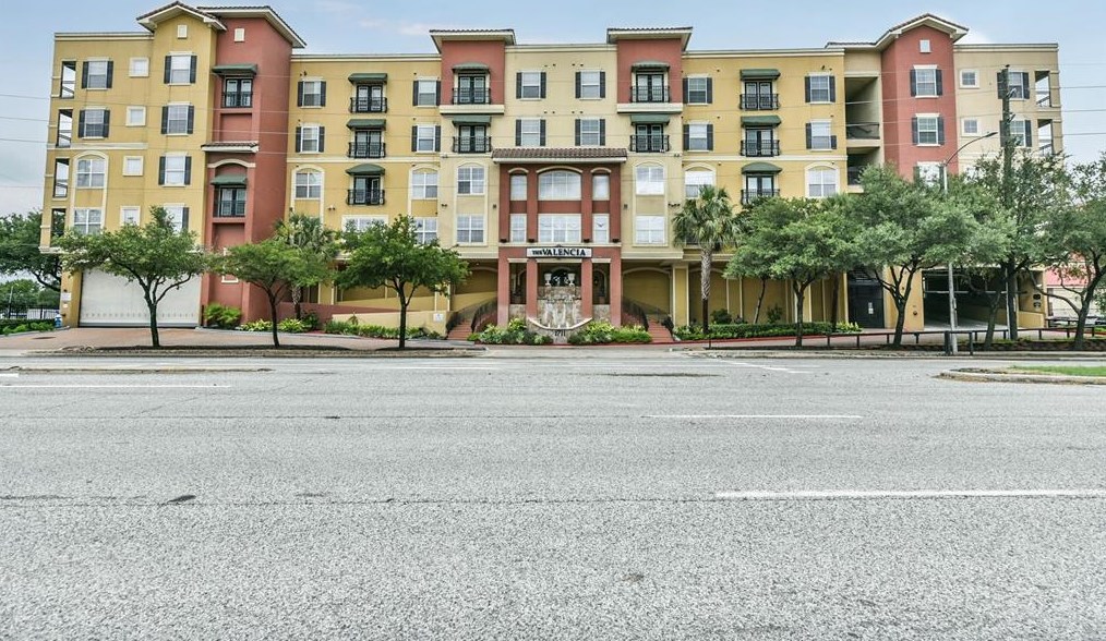 1711 Old Spanish Trl, Houston TX  77054-1925 exterior