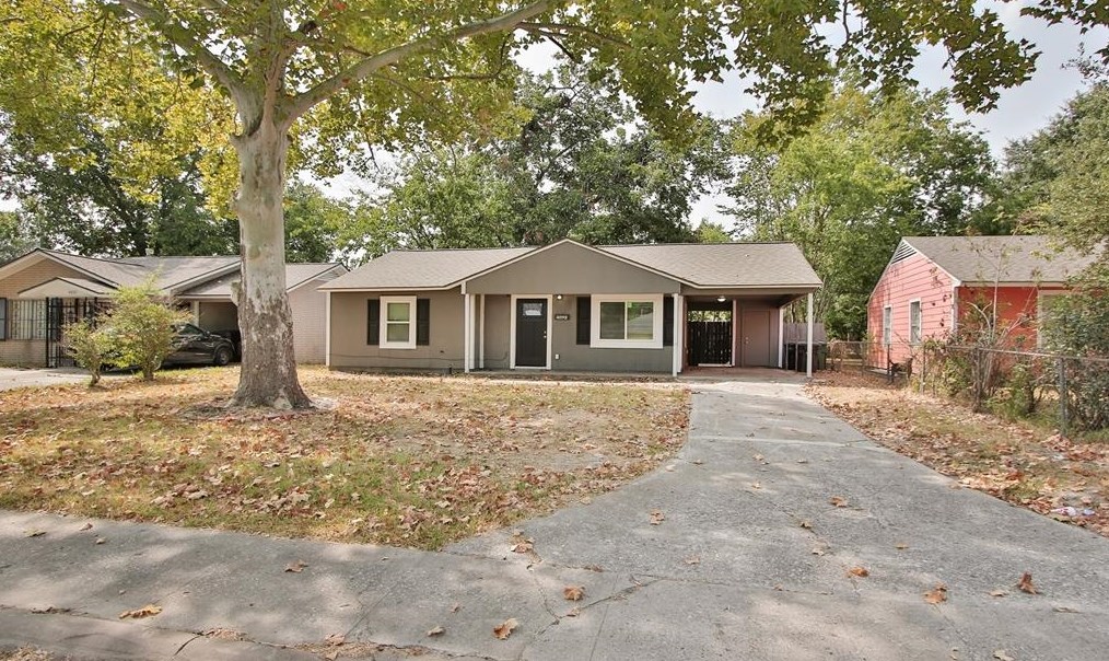 4826 Larkspur St, Houston, TX 77033