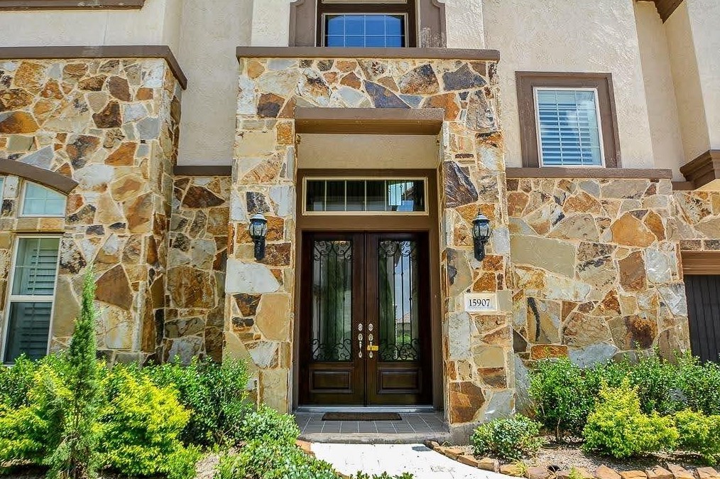 15907 Court St, Sugar Land, TX 77478