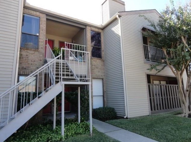 2025 Augusta Dr Apt 606, Houston, TX 77057
