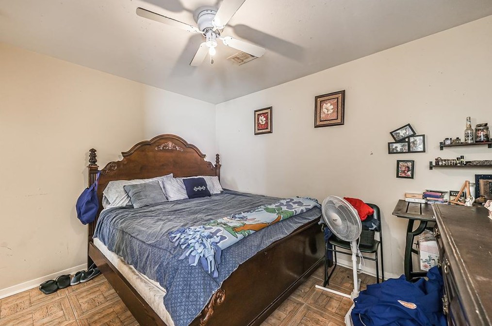 4911 Charriton Dr, Houston TX  77039-4806 exterior