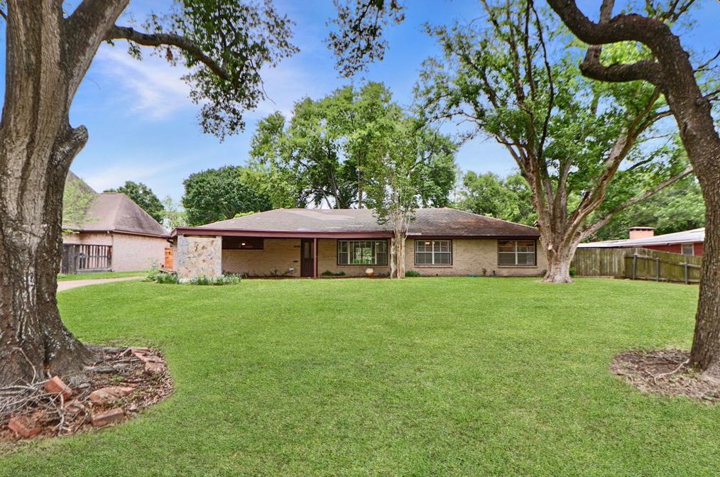 5518 Holly St, Houston, TX 77081-7410