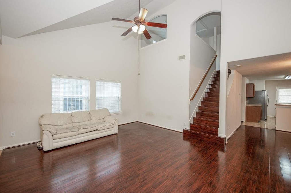 7839 Winding Creek Vw, Houston, TX 77072