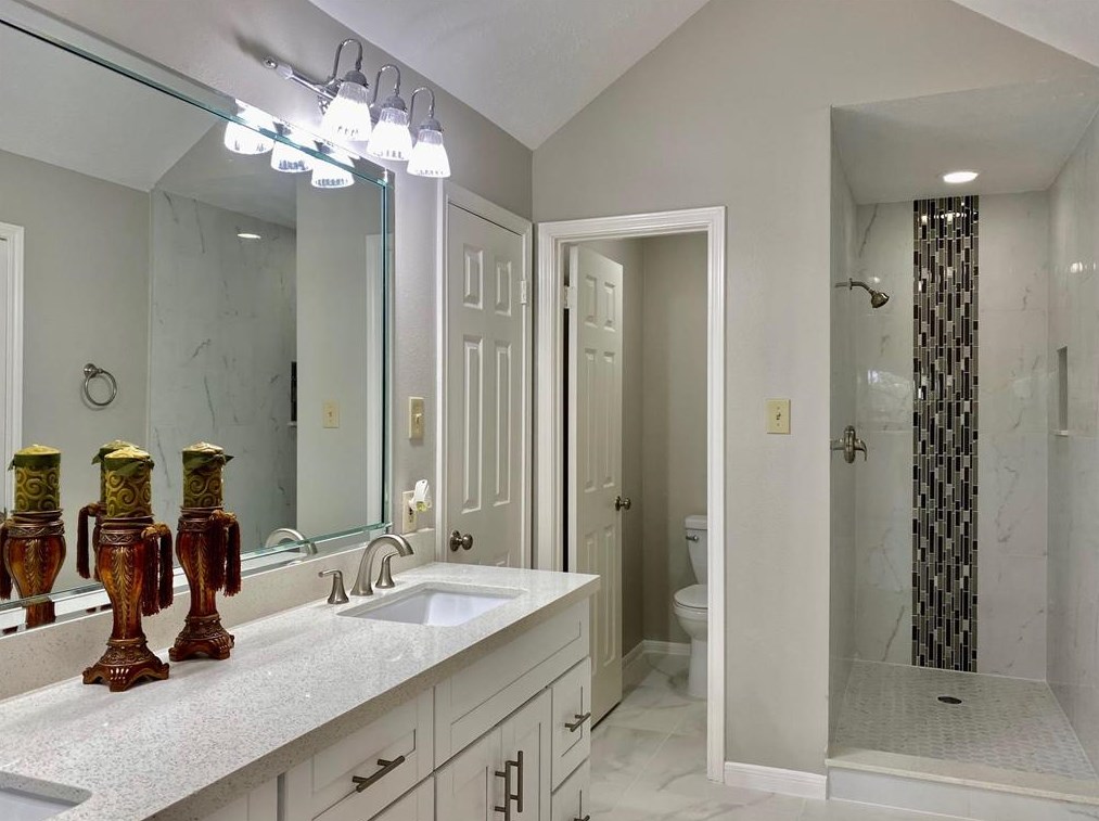 16442 Ember Hollow Ln, Sugar Land, TX 77498