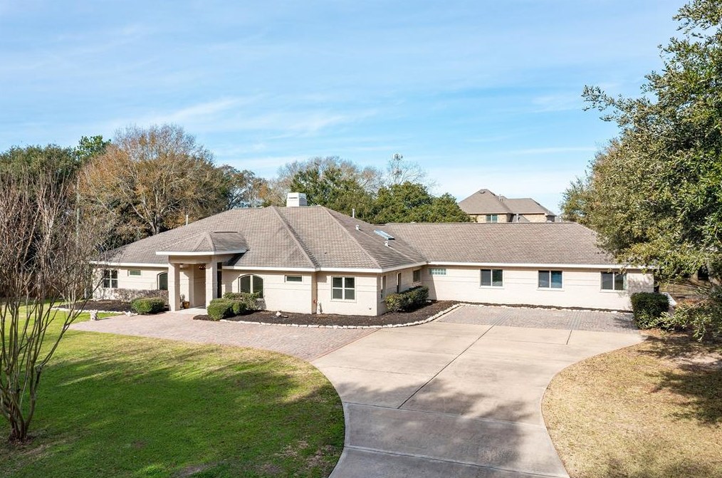 25110 Pecan Ln, Katy, TX 77494-6357