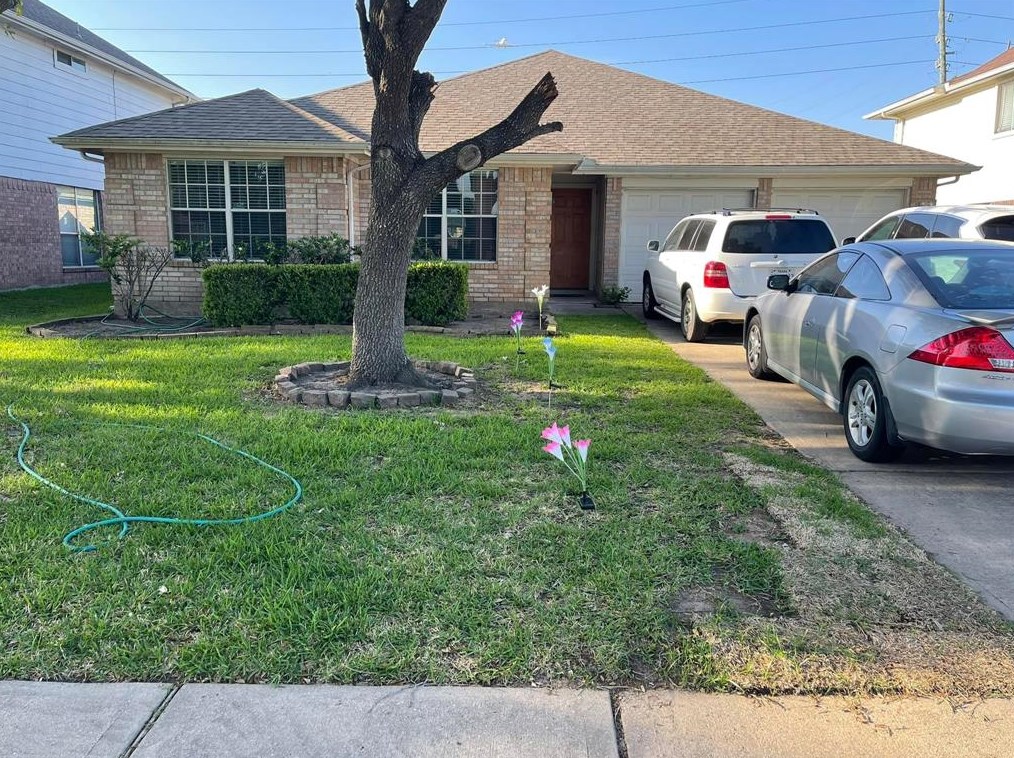 15518 Lost Maples Dr, Sugar Land, TX 77498