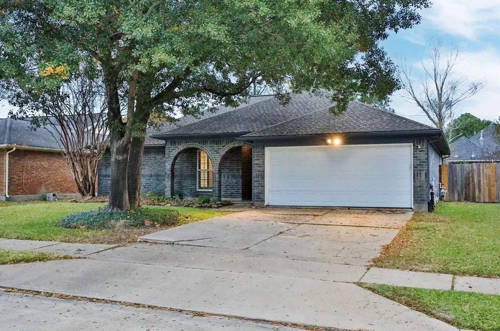 7726 Gable Pt, Houston, TX 77095