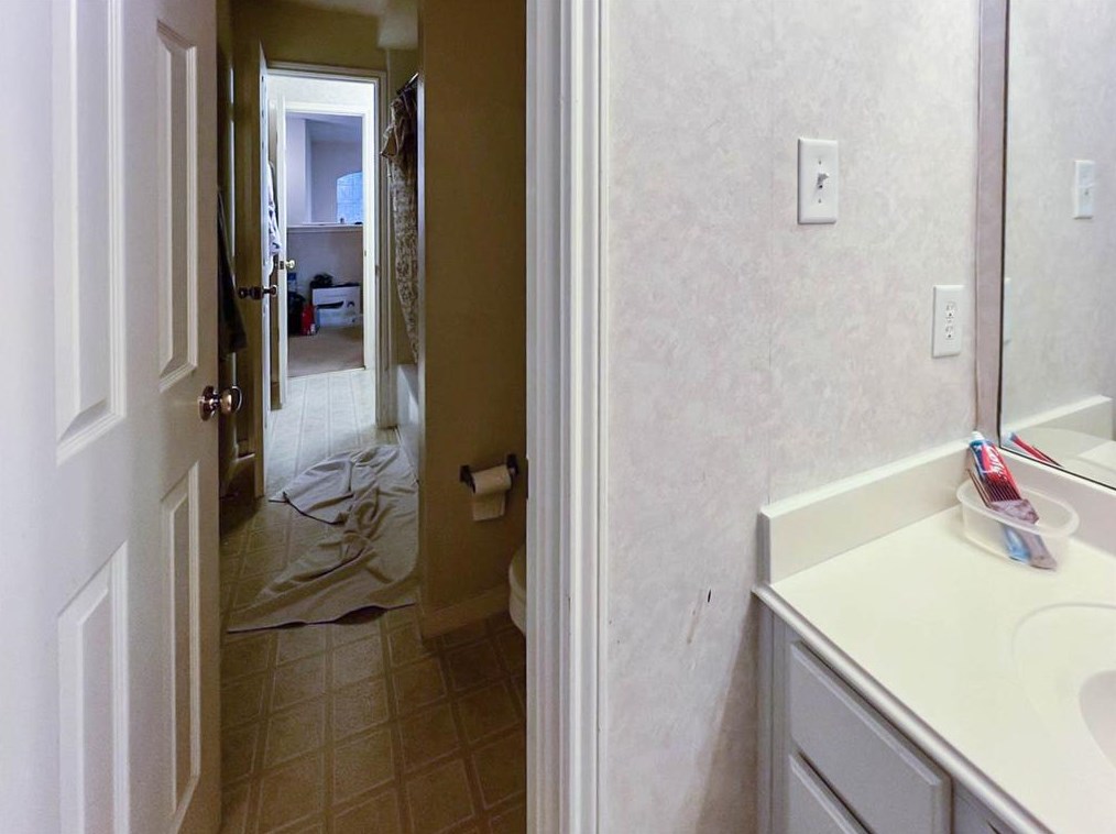 5018 Hearth Holw Ln, Sugar Land TX 77479-3857 exterior