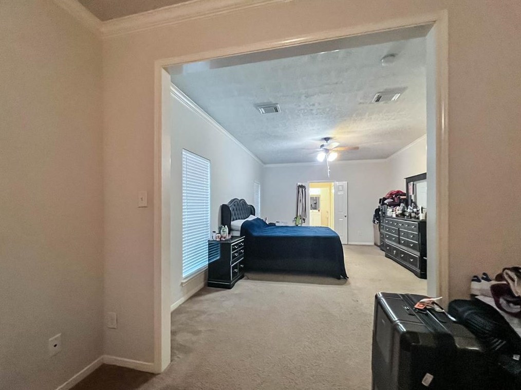 5018 Hearth Holw Ln, Sugar Land TX 77479-3857 exterior