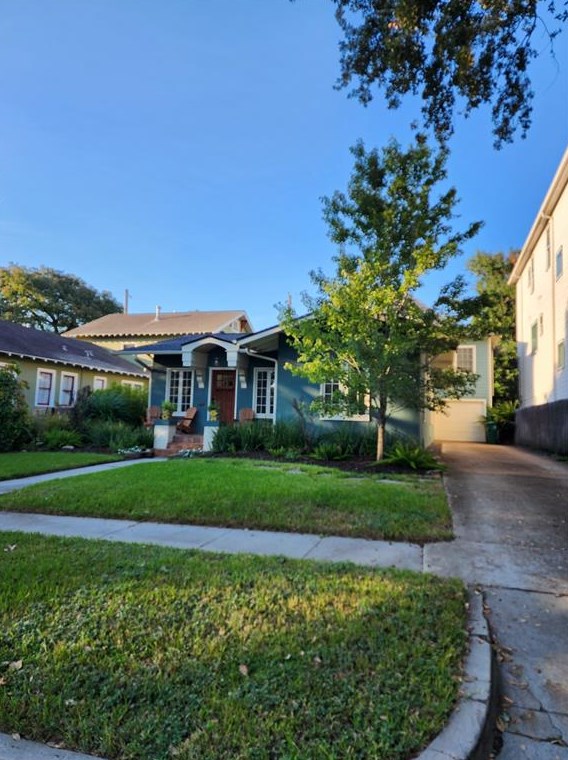 707 Wendel St, Houston, TX 77009-7429